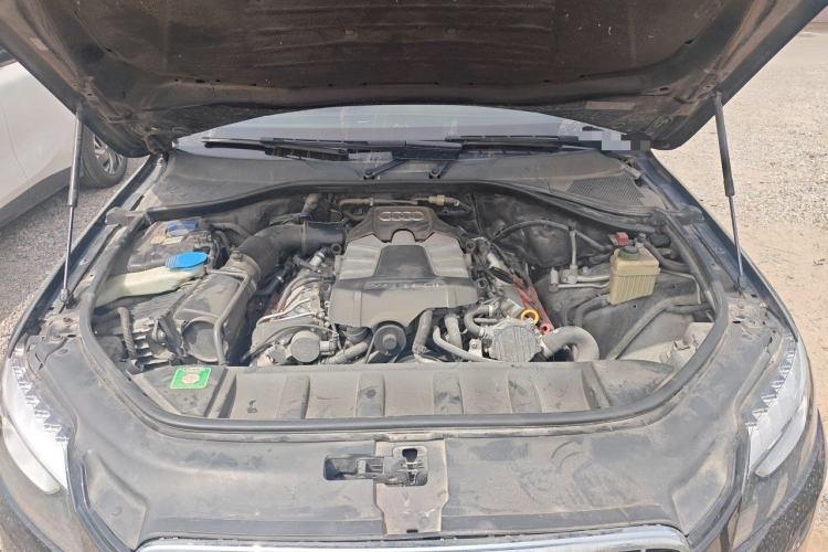 Used Audi Q7 2013 35 TFSI Ambition Edition Engine Bay