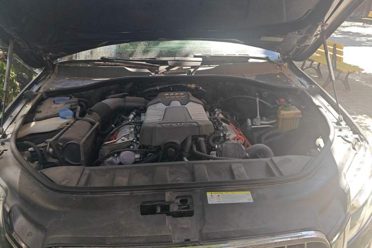 Used Audi Q7 2013 35 TFSI Ambition Edition Engine Bay
