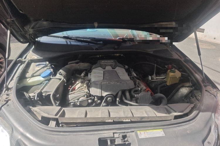 Used Audi Q7 2013 35 TFSI Ambition Edition Engine Bay