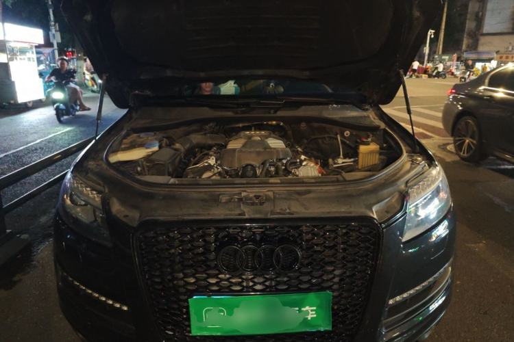 Used Audi Q7 2013 35 TFSI Ambition Edition Engine Bay