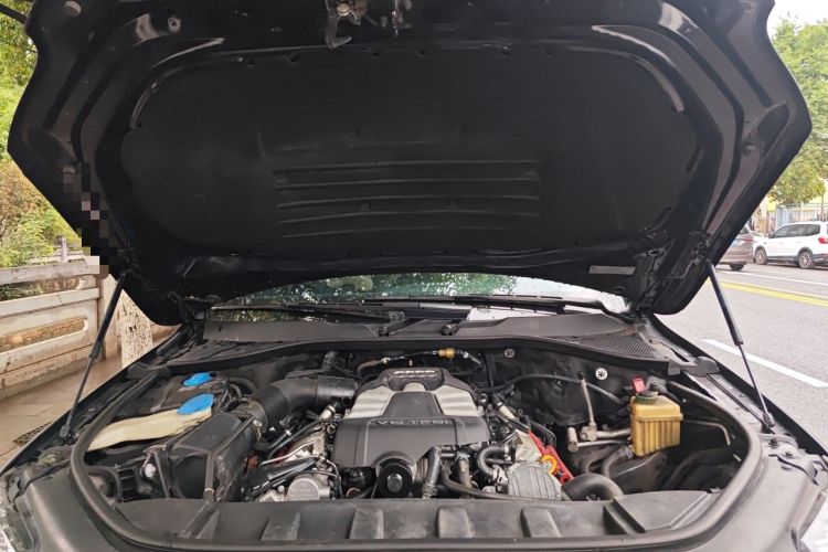 Used Audi Q7 2013 35 TFSI Ambition Edition Engine Bay