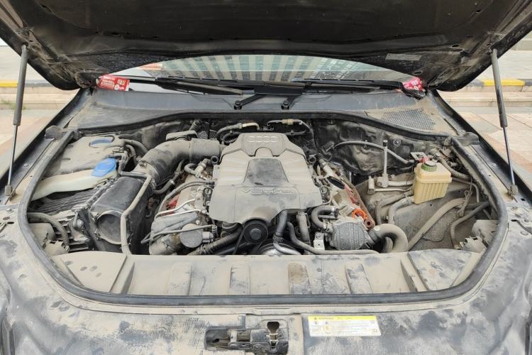 Used Audi Q7 2013 35 TFSI Ambition Edition Engine Bay