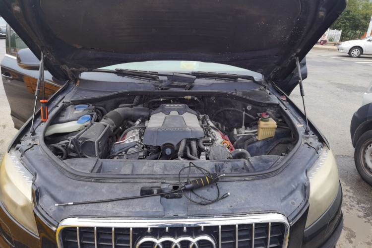 Used Audi Q7 2013 35 TFSI Ambition Edition Engine Bay