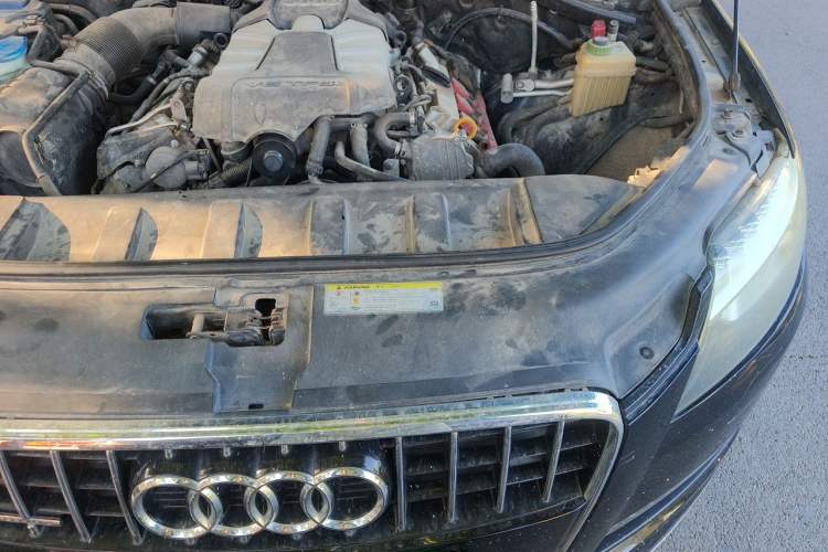 Used Audi Q7 2013 35 TFSI Ambition Edition Engine Bay Left