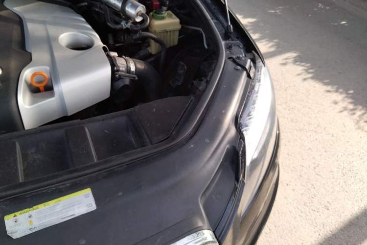 Used Audi Q7 2013 35 TDI Leading Model Engine Bay Left