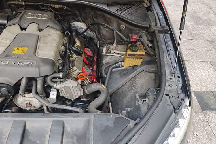 Used Audi Q7  Engine Bay Left