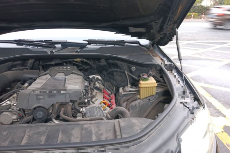 Used Audi Q7 2013 35 TFSI Technology Edition Engine Bay Left