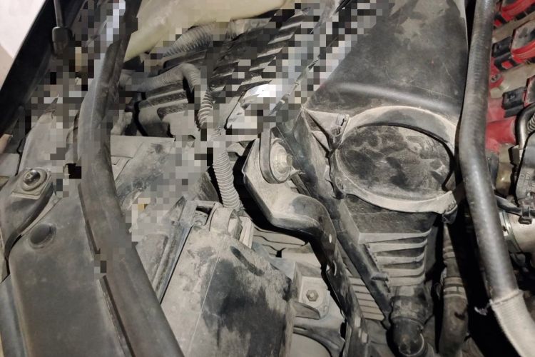 Used Audi Q7 2013 35 TFSI Ambition Edition Engine Bay Right