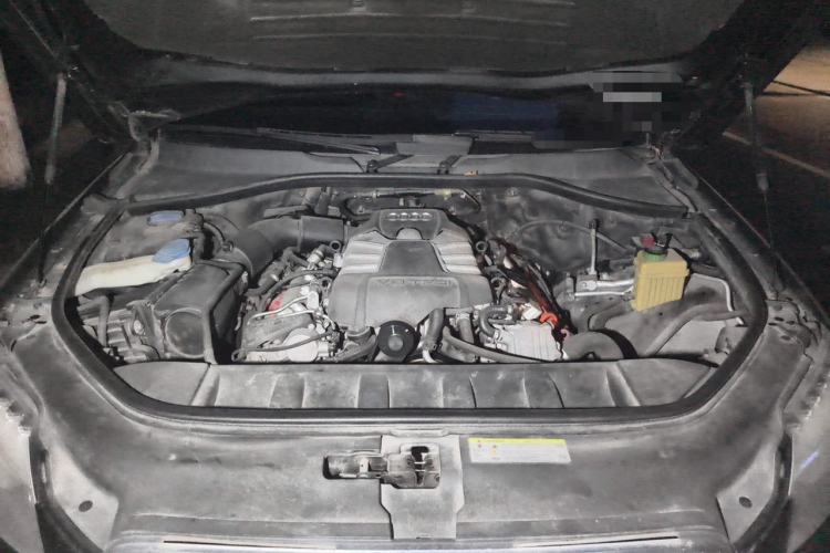 Used Audi Q7 2013 35 TFSI Ambition Edition Engine Bay