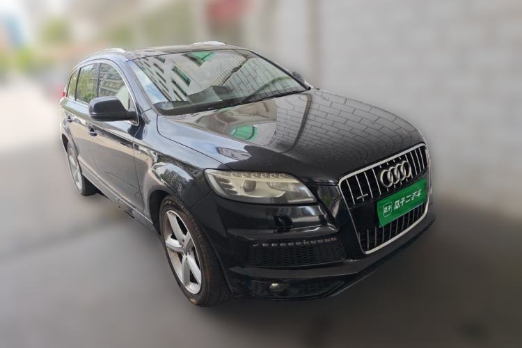 Used Audi Q7 2013 35 TDI Exclusive Edition Front Right 45 Deg