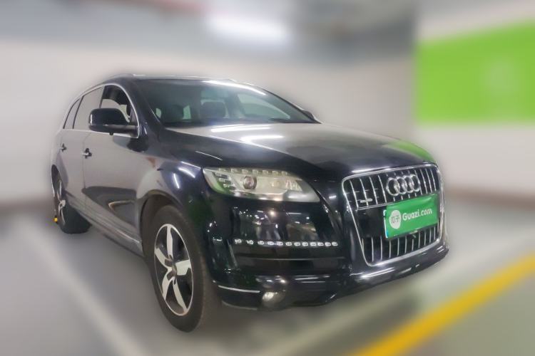 Used Audi Q7 2013 35 TDI Leading Model Front Right 45 Deg