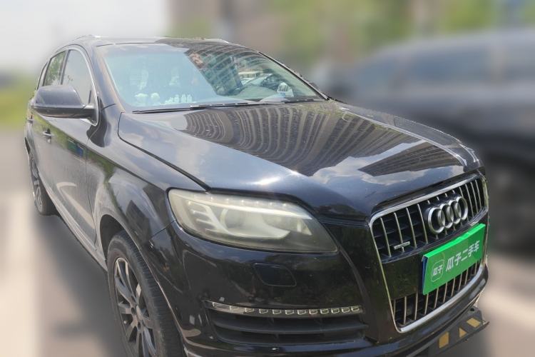 Used Audi Q7 2013 35 TFSI Ambition Edition Front Right 45 Deg
