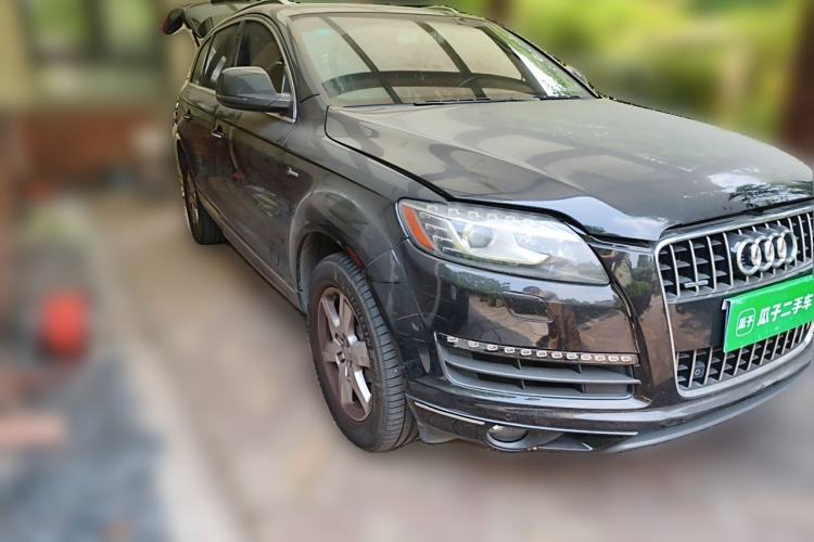 Used Audi Q7 2013 35 TFSI Ambition Edition Front Right 45 Deg