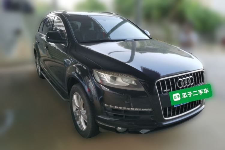 Used Audi Q7 2013 35 TFSI Comfort Model Front Right 45 Deg