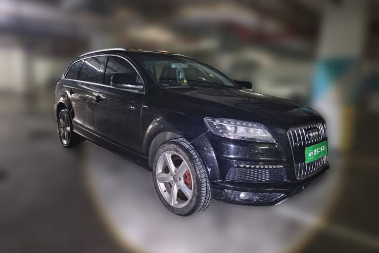Used Audi Q7 2013 35 TFSI Technology Edition Front Right 45 Deg