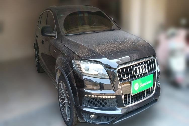 Used Audi Q7 2013 35 TFSI Exclusive Edition Front Right 45 Deg
