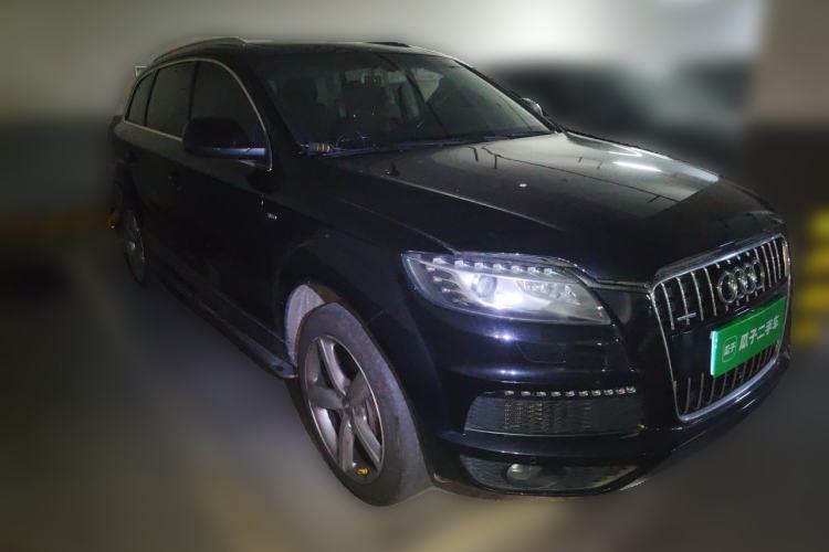 Used Audi Q7 2013 35 TFSI Technology Edition Front Right 45 Deg