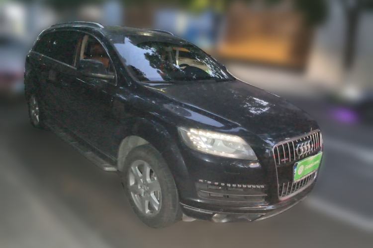 Used Audi Q7 2013 35 TFSI Ambition Edition Front Right 45 Deg
