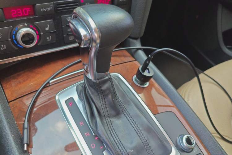 Used Audi Q7 2013 35 TFSI Technology Edition Gear Lever