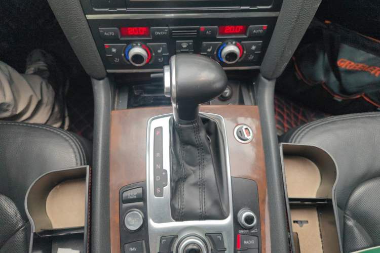 Used Audi Q7 2013 35 TFSI Technology Edition Gear Lever