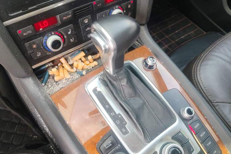 Used Audi Q7 2013 35 TFSI Technology Edition Gear Lever