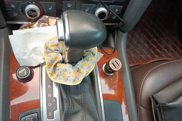 Used Audi Q7 2013 35 TFSI Technology Edition Gear Lever