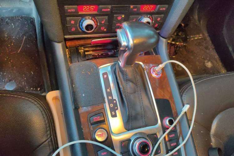Used Audi Q7 2013 35 TFSI Ambition Edition Gear Lever