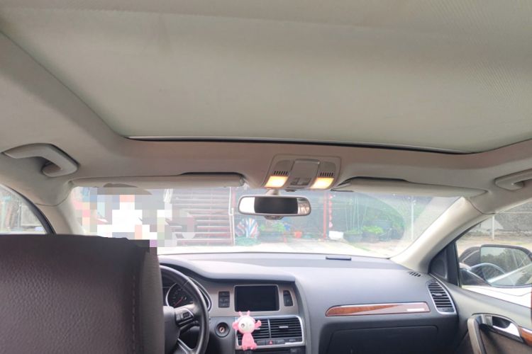 Used Audi Q7 2013 35 TFSI Comfort Model Headliner