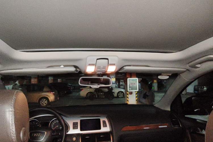Used Audi Q7 2013 35 TFSI Technology Edition Headliner
