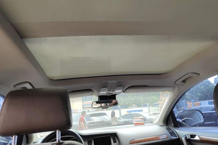 Used Audi Q7 2013 35 TFSI Ambition Edition Headliner