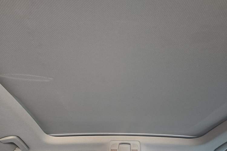 Used Audi Q7  Headliner