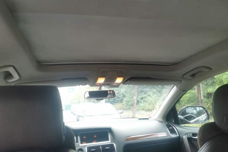Used Audi Q7 2013 35 TFSI Ambition Edition Headliner