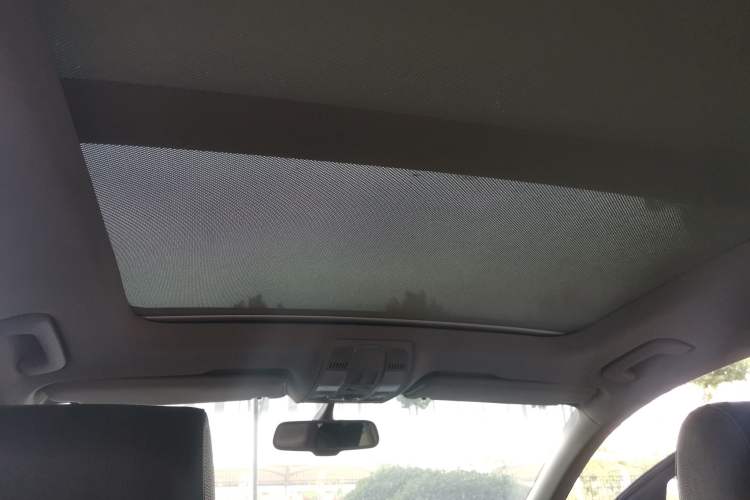 Used Audi Q7 2013 35 TFSI Comfort Model Headliner