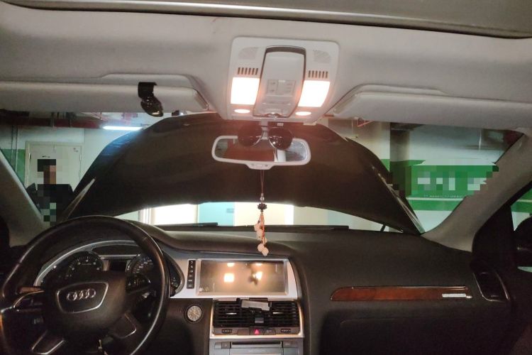 Used Audi Q7 2013 35 TFSI Comfort Model Headliner