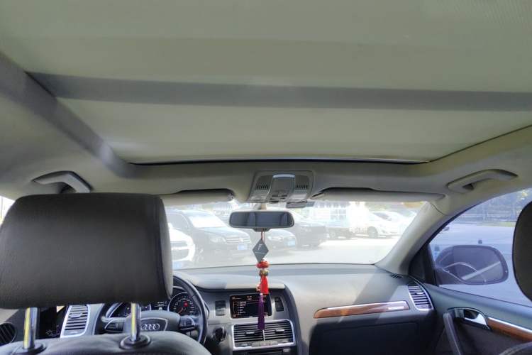 Used Audi Q7 2013 35 TFSI Ambition Edition Headliner