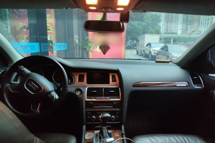 Used Audi Q7 2013 35 TFSI Ambition Edition Headliner