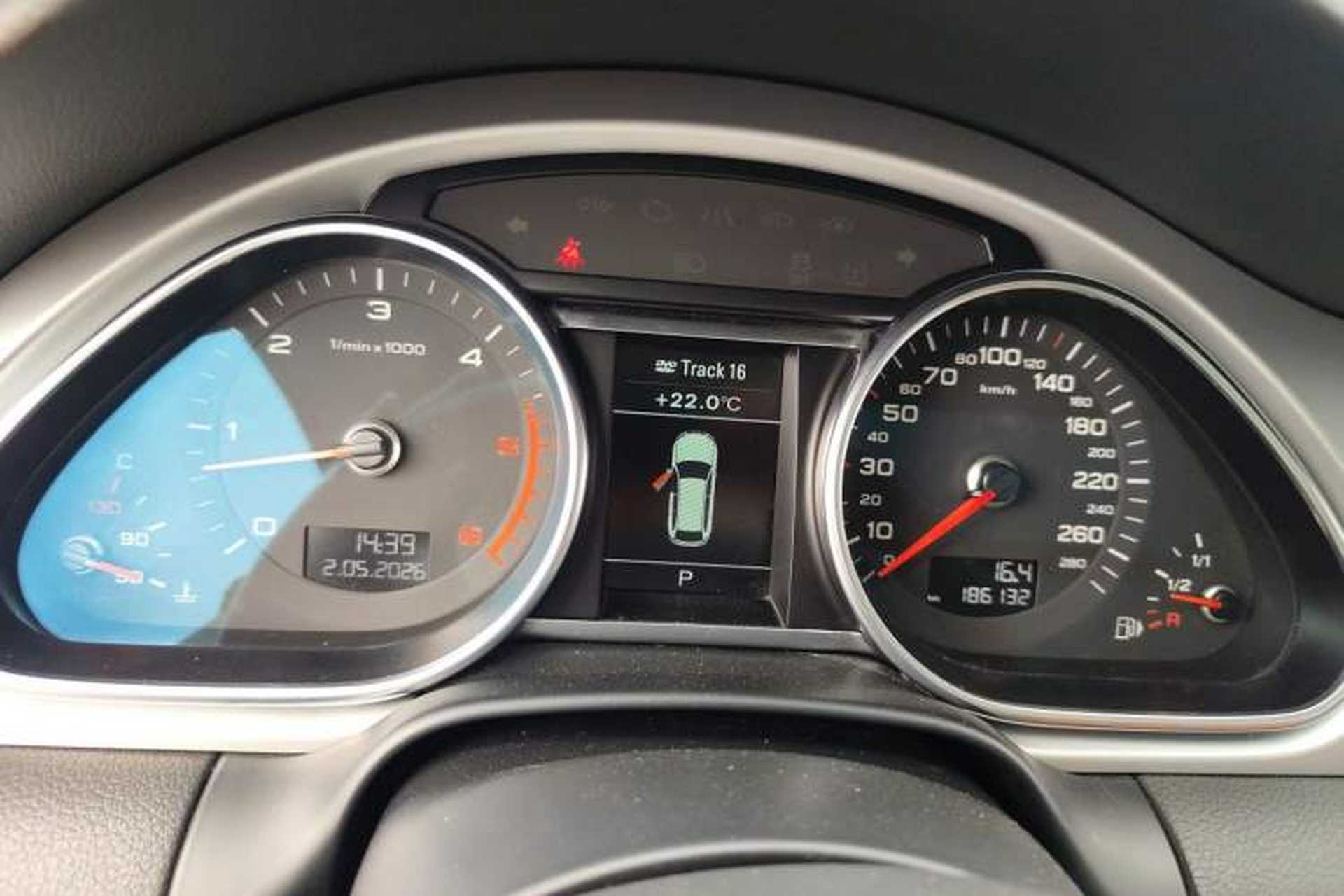 Used Audi Q7 2013 35 TDI Exclusive Edition Instrument Cluster