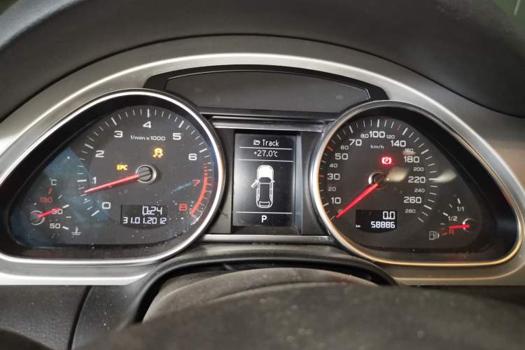 Used Audi Q7 2013 35 TFSI Ambition Edition Instrument Cluster