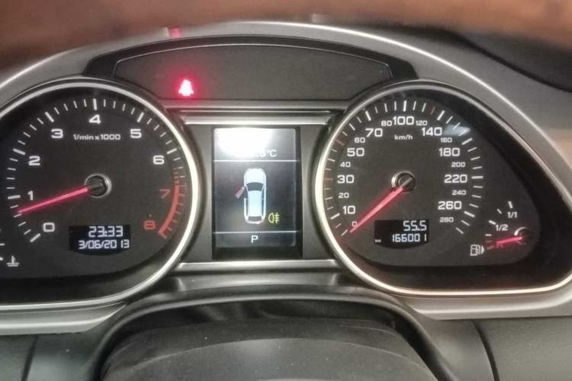 Used Audi Q7 2013 35 TFSI Technology Edition Instrument Cluster