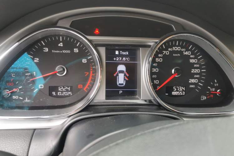Used Audi Q7 2013 35 TFSI Ambition Edition Instrument Cluster