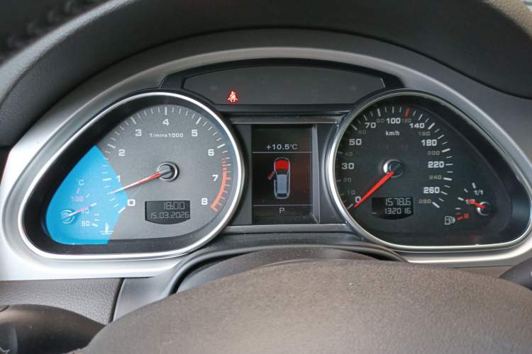 Used Audi Q7 2013 35 TFSI Technology Edition Instrument Cluster