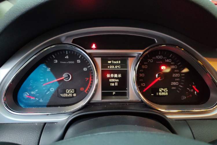 Used Audi Q7  Instrument Cluster
