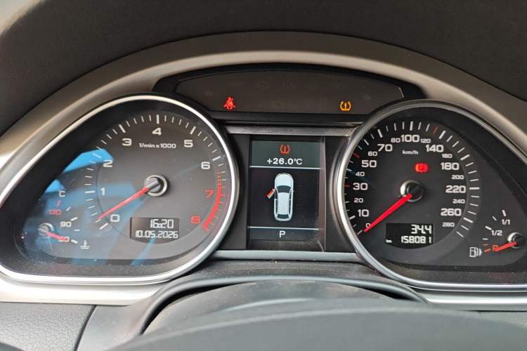 Used Audi Q7 2013 35 TFSI Technology Edition Instrument Cluster