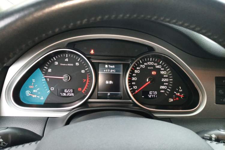Used Audi Q7 2013 35 TFSI Technology Edition Instrument Cluster
