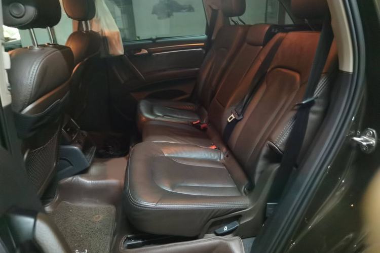 Used Audi Q7 2013 35 TFSI Ambition Edition Interior 4