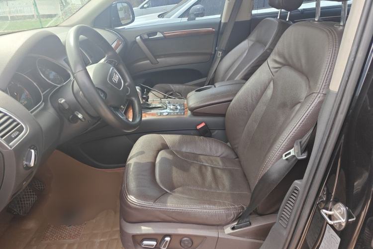Used Audi Q7 2013 35 TFSI Ambition Edition Left Front Seat