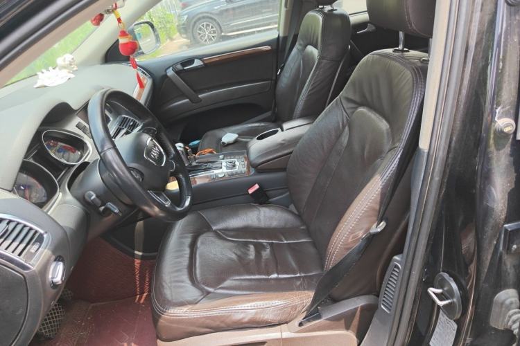 Used Audi Q7 2013 35 TFSI Ambition Edition Left Front Seat