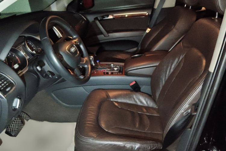 Used Audi Q7 2013 35 TFSI Technology Edition Left Front Seat