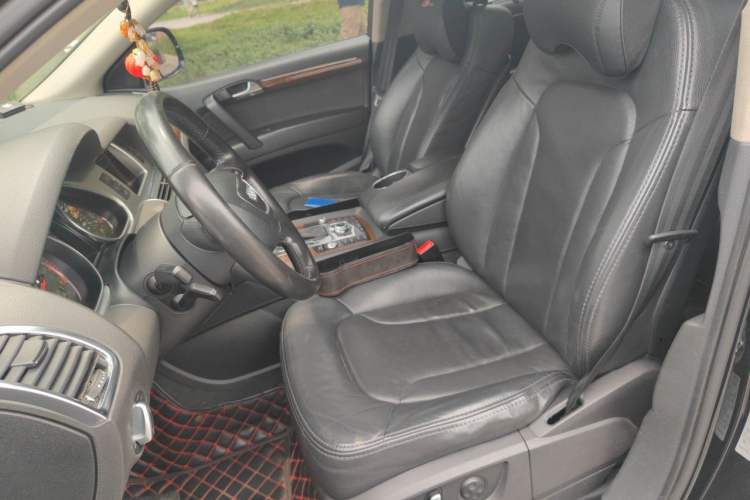 Used Audi Q7 2013 35 TFSI Technology Edition Left Front Seat