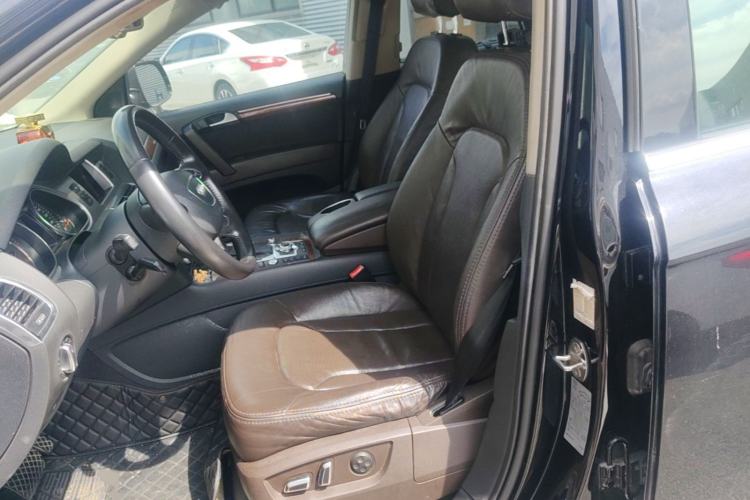 Used Audi Q7 2013 35 TFSI Technology Edition Left Front Seat